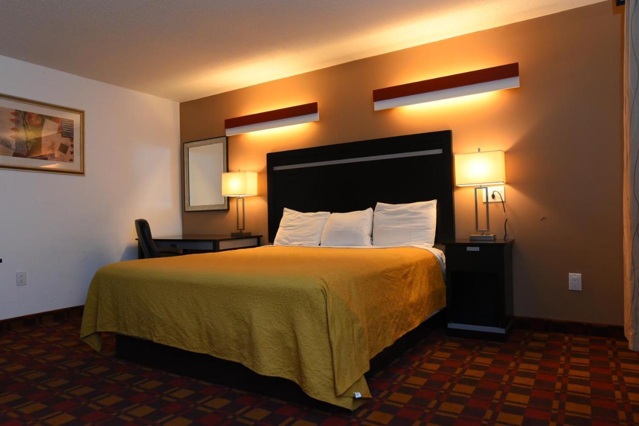 Capital Inn And Suites Rensselaer Extérieur photo